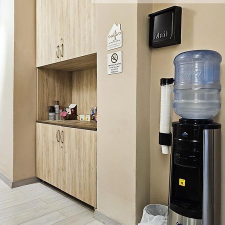 Sunflower Junior Suite Τίρανα Εξωτερικό φωτογραφία